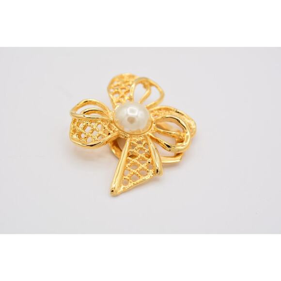 Vintage Bow Scarf Clip Faux Pearl Shiny Gold Tone Yellow Brushed 1980s 9B - Picture 8 of 12